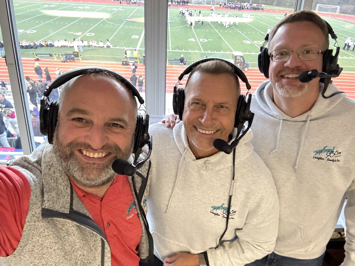 DanLeachDTM's tweet photo. GAMEDAY!! The @WHMI High School 🏈 Game of The Week travels to the Jungle in South Lyon as 9-1 @DreadStrong tangles with 10-0 @HEDslhsfootball for a District Championship!

@LawtonLunce ‘s pre game at 6:35 &amp; the live call with @WooleyMammoth85 &amp; myself at 7 on 93.5FM &amp; WHMI. Com https://t.co/dTCU7LKCUc
