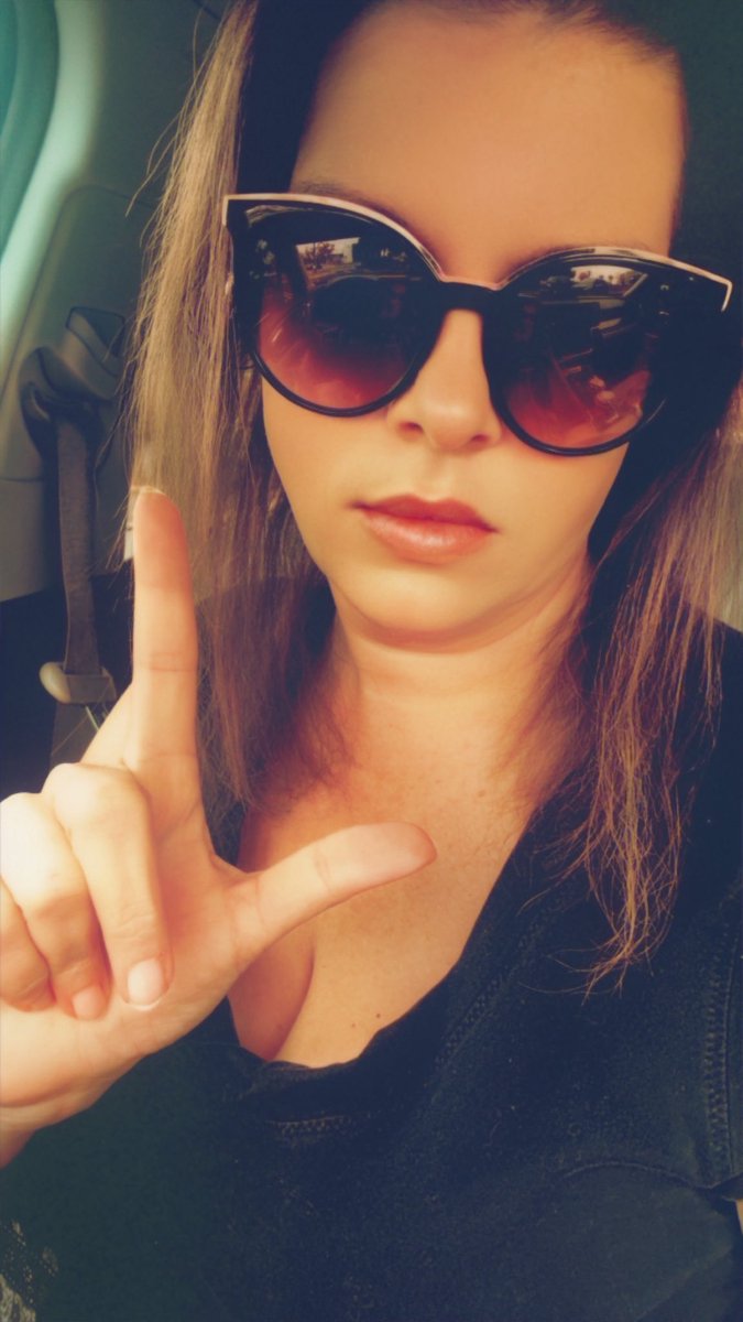 silviawylde's tweet photo. Who got paid today??  I need a shopping spree and a some spa treatment. Time to take care of your goddess losers. https://t.co/xwRCvitW9Z