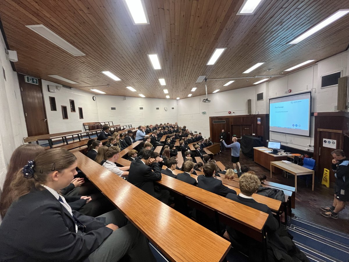 KJacksonEng's tweet image. Thank you Mr Clark for year 10s assembly this morning! 
@MEChilternEdge #TEAMYEAR10 #TeamMECE