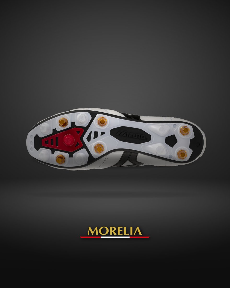 MIZUNO_FTB_jp's tweet image. 軽量×柔軟×素足感覚
◆MORELIA Ⅱ JAPAN MIX
天然皮革がもたらす唯一無二のフィット感。
ショートタン×クロスステッチMIXモデル。

11月14日(金)発売🔥

モレリアは、モレリアであり続ける。

jpn.mizuno.com/ec/disp/attgrp…

#mizuno #ミズノ #ミズノフットボール
#モレリア #morelia