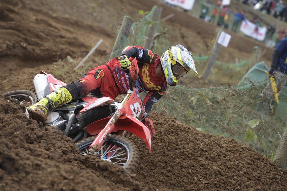 ogatamakoto1985's tweet photo. JMX R7 few pics.
#honda #hondadream戸田美女木 #日興コンサルタント株式会社 #didchain #MotulJapan #dunlop #showa #sankei #hsr九州 #美蔵 #kohken #benchinc #永澤板金 #arai #alpinestars #oakleyjapan #goldwin #c3fit #monpetstars #名光ブレース #おしだ整体院 #kandh #andwear #satadental https://t.co/UrFvT3F2e2