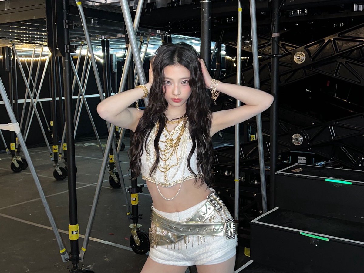 picbaemon's tweet image. RUKA WEVERSE UPDATE