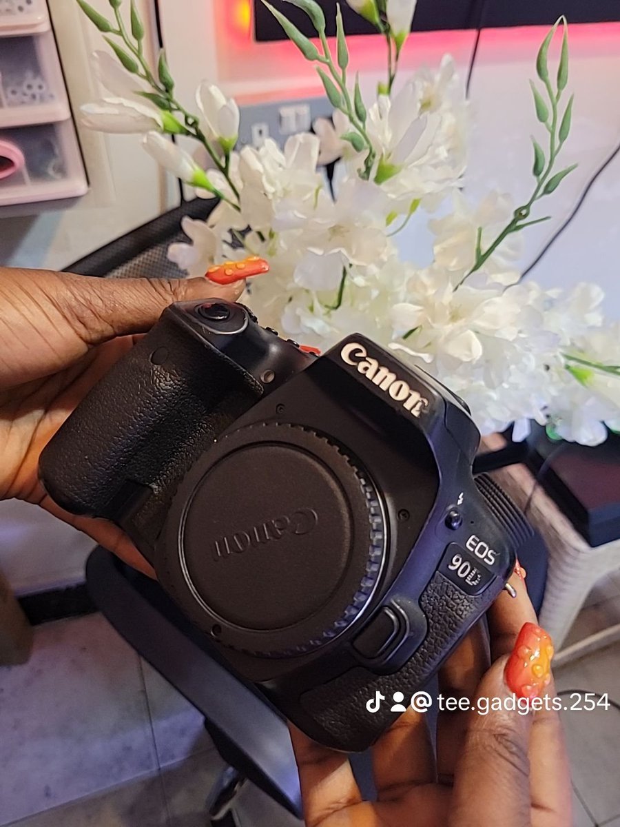 Teegadgets_254's tweet photo. @EdwinNgany @ecbtechnologies Cameras and playstation accessories 
📌 accra plaza 1st floor shop 49
📞 07-94-41-51-18 Tasha https://t.co/rWaIhIOGoV