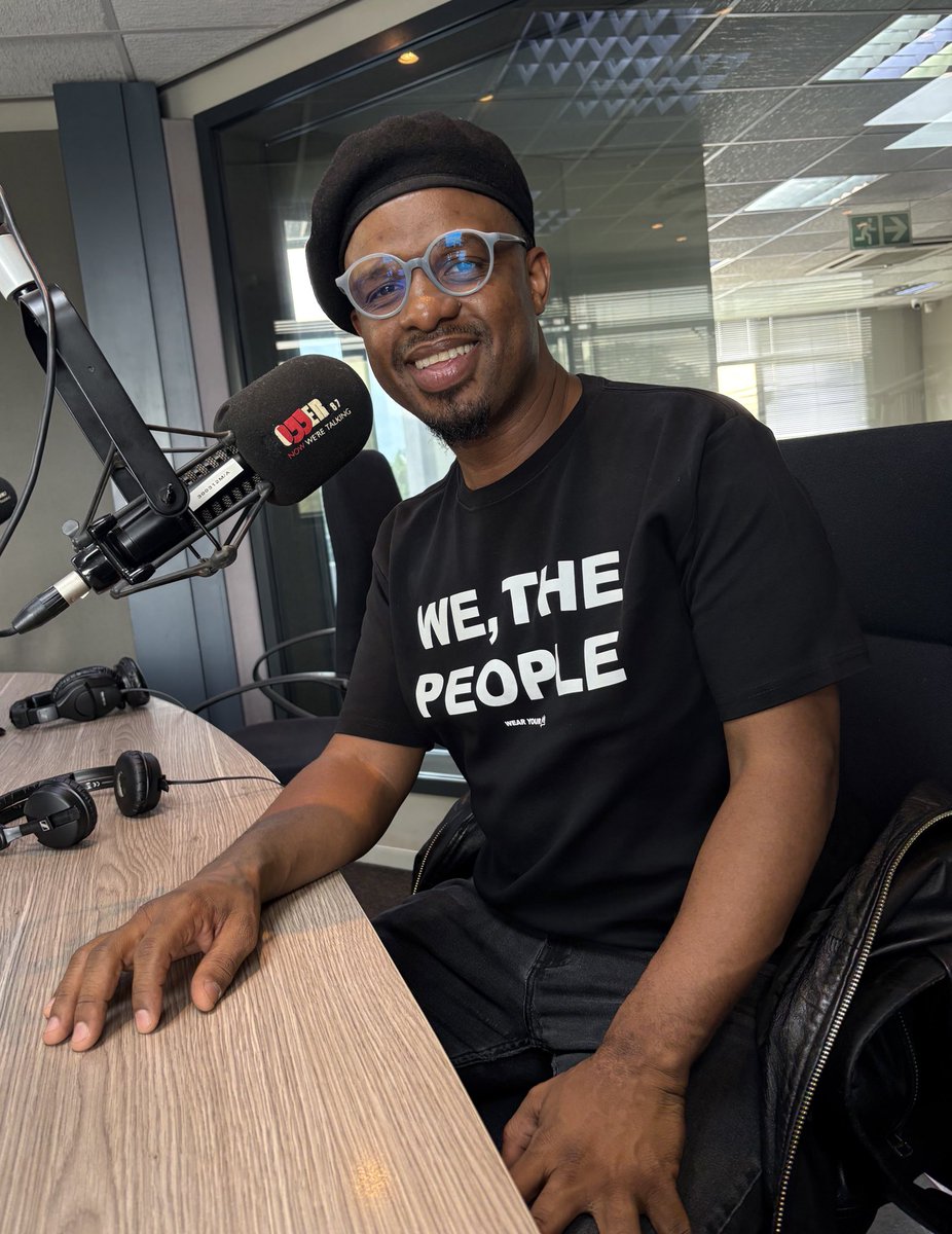 Powerfm987's tweet photo. [ON AIR] Strings of Soul: A Conversation with Guitar Virtuoso Billy Monama.

@MbuyiseniNdlozi is in conversation with Guitarist, Composer and Bandleader, Billy Monama.

#POWERTalk https://t.co/Y0n7gtnGVN