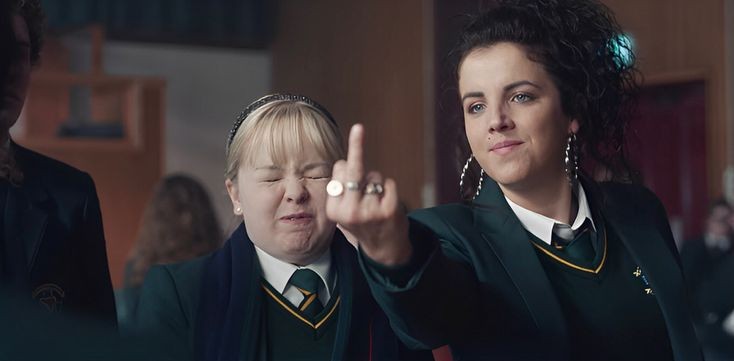 The thing that gets me MAD about all this is that he's now in two MNet Shows, but they didn't have the decency to invite him for MAMA... Like the disrespect?? You wanna use him to gain noise for your stupid show, but can't even give him an opportunity to perform?? 😩😒😑