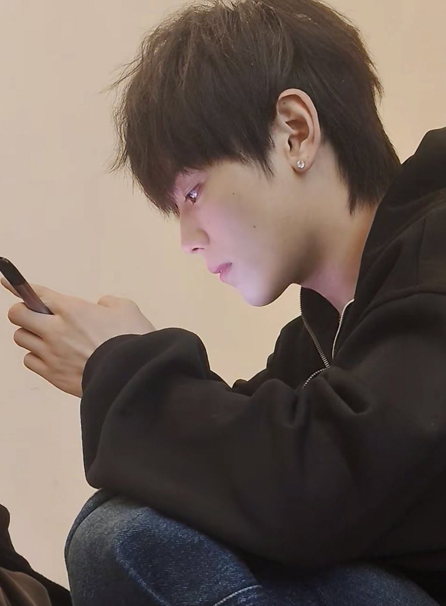 Hoppang2129's tweet photo. 내 남친의 이중생활 https://t.co/m73cEzrIkq