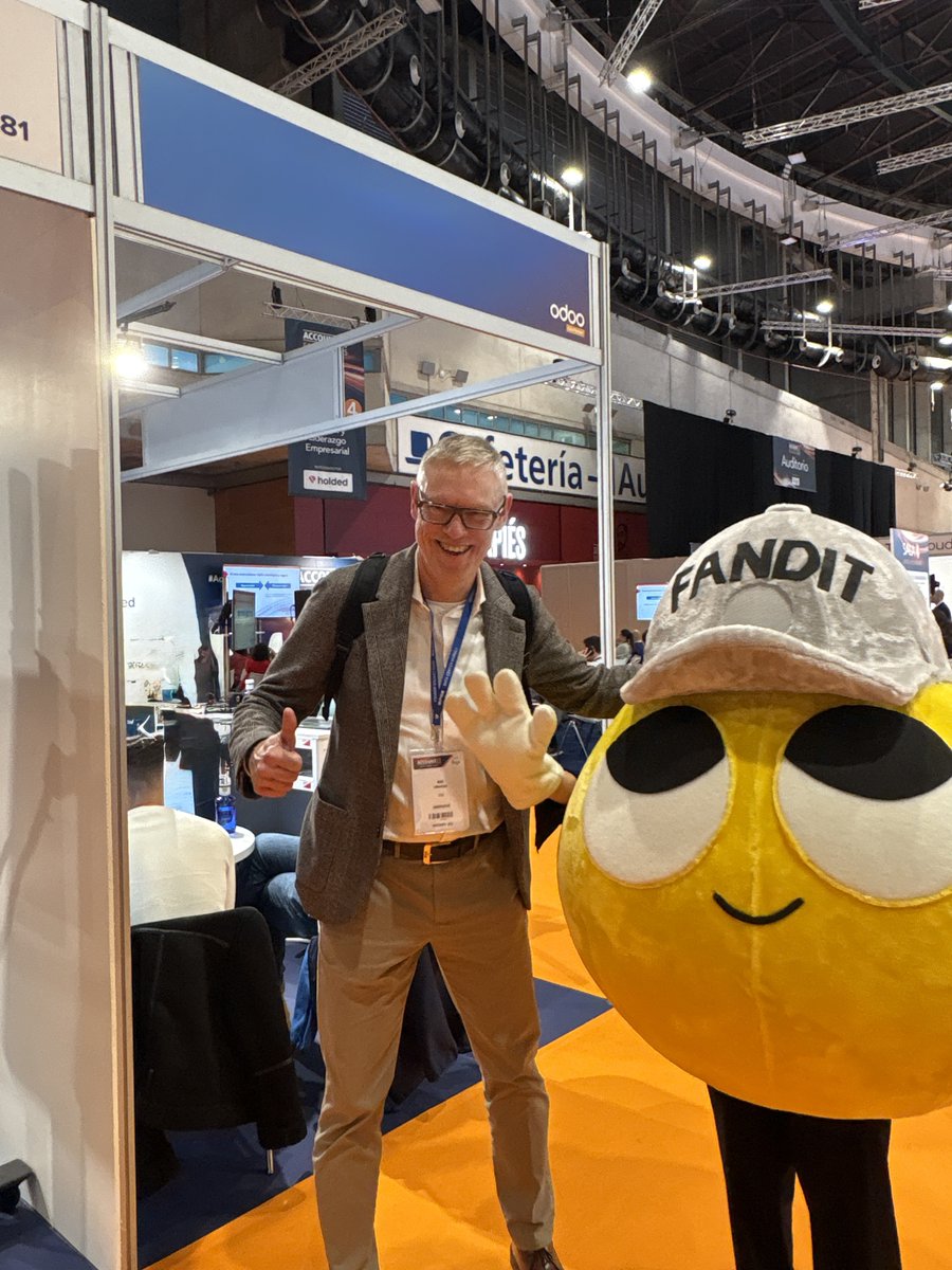 Naranjatec's tweet photo. ¡Hoy hemos estado en ACCOUNTEX ESPAÑA 2025!  

Ha sido un día increíble en IFEMA🚀. 

Nos lo hemos pasado genial charlando con profesionales del sector y viendo cómo el cloud sigue revolucionando la gestión empresarial. 
#privatecloud #accountex https://t.co/IfTFLrcjes