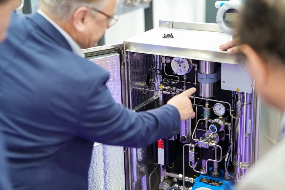 AletihadEn's tweet image. Innovators showcase solutions to support #energy sector’s journey to #NetZero

Read more: link.aletihad.ae/JNqY 

#AletihadNewsCenter #adipec2025 @ADIPECOfficial