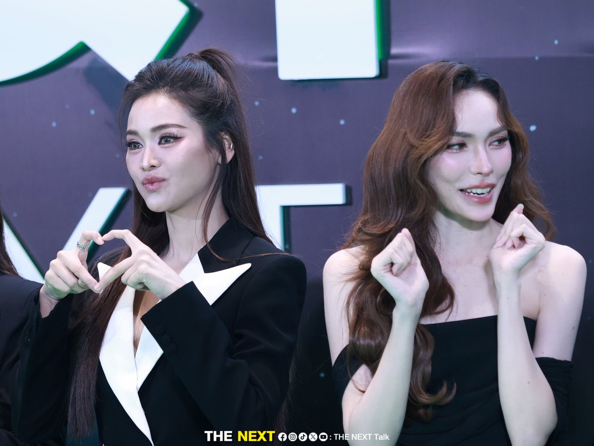 ออร่าความน่ารักวิบวับๆออกมาจากภาพเลยค่ะ 

“อิงฟ้า - ชาล็อต” ร่วมงาน iQIYI iJOY TH 2026
  
#iQIYIiJOYTH2026xENGLOT
#iQIYIiJOYTH2026
#อิงฟ้าวราหะ #EngfaWaraha
#ชาล็อตออสติน #CharlotteAustin 
#THENEXTTalk
#THENEXTTalkEnt