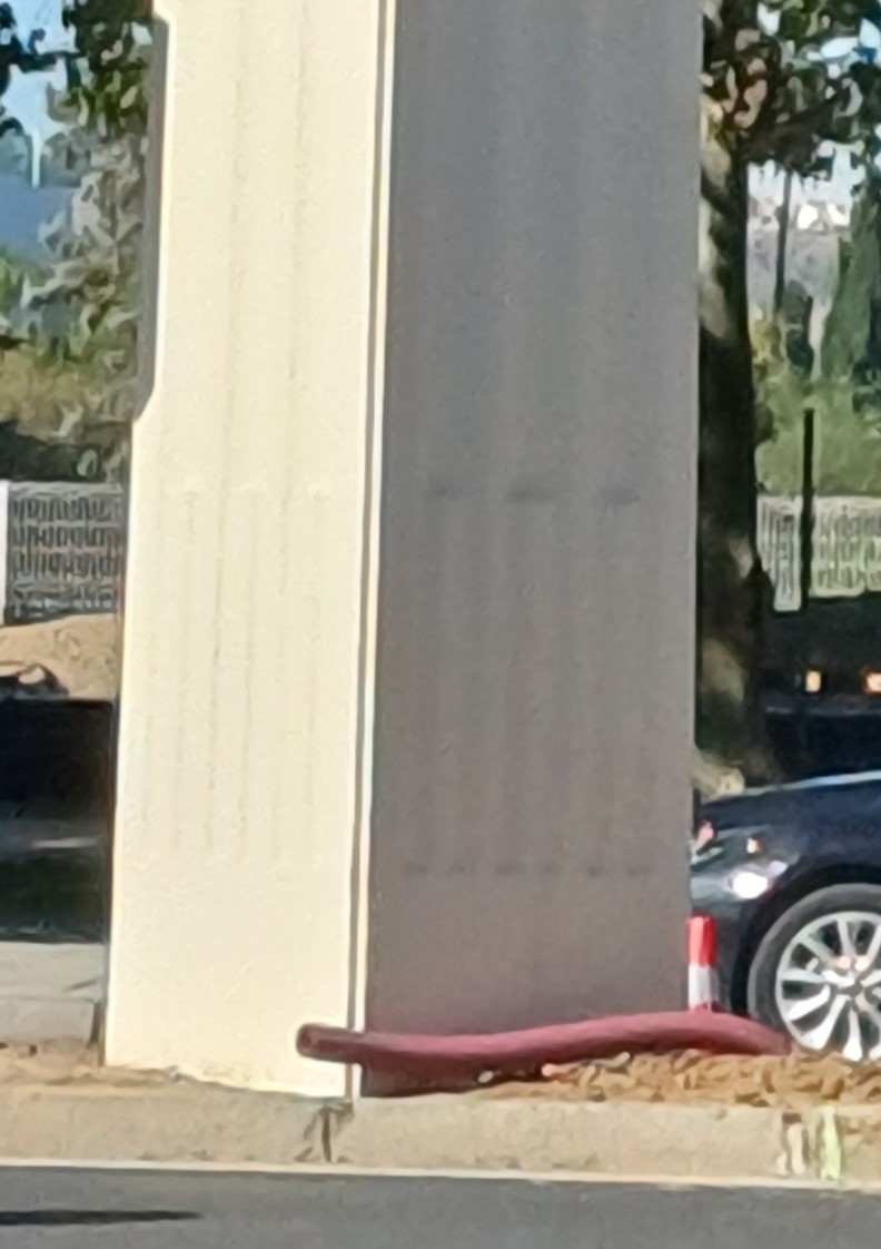 ActionsFFuture's tweet image. El expediente de &quot;reajardinamiento&quot; incluía la renovación de cables de #Farolas y #Semáforos❓
De los 1,8 #MillonesDeEuros, qué parte pagan #AlumbradoPúblico y #Tráfico del @Ayto_Sevilla❓
Qué Área hace la #Inversión❓
Desde el #Ártico huelen lo podrido que está #ParqueYJardines.