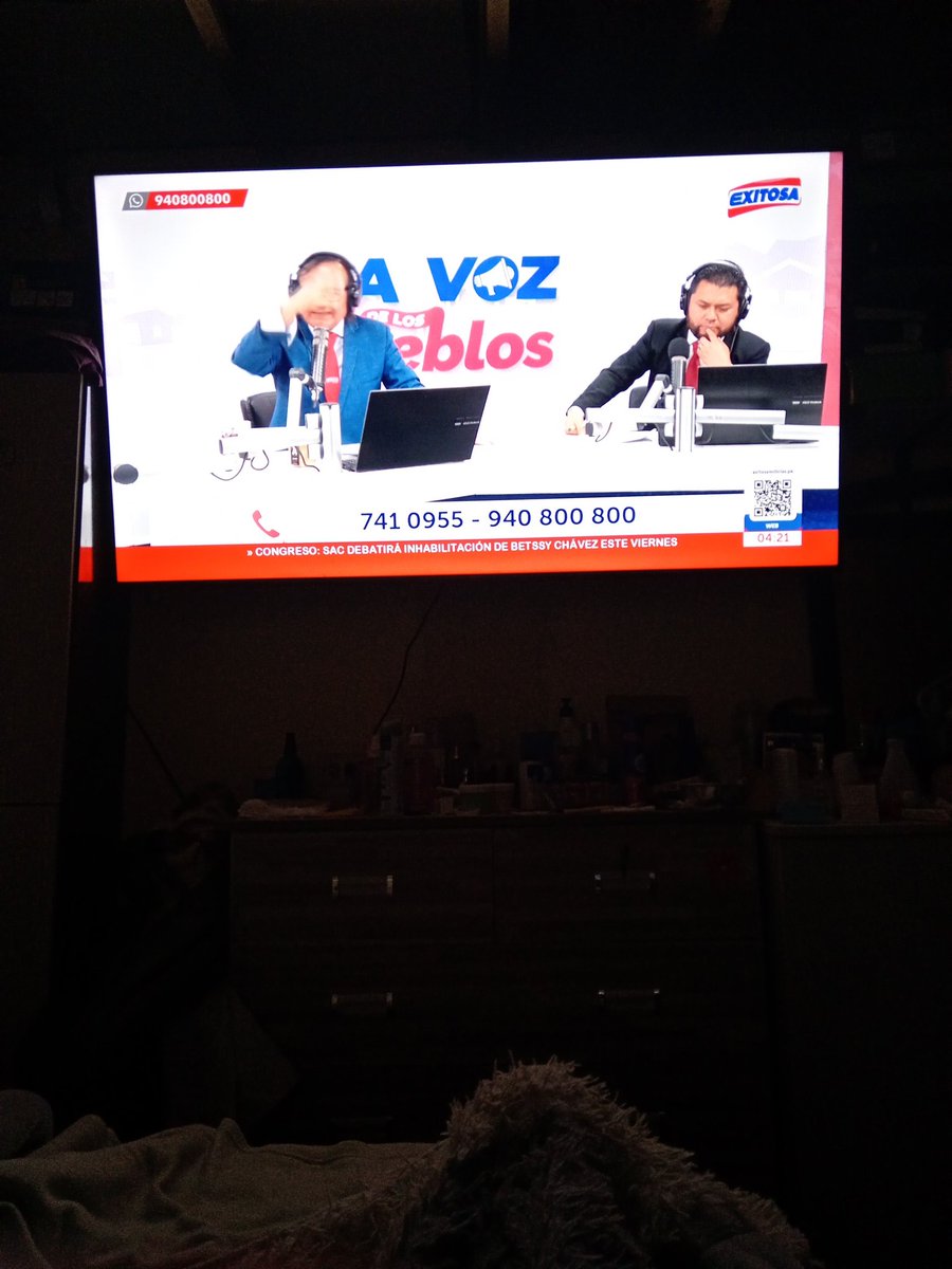 No puedo dormir por la bulla de los aviones que pasan a toda hora, pero muy contenta de ver <a href="/exitosape/">Exitosa Noticias</a> #LaVozDeLosPueblos , Saludos desde el Callao para Marcial 😀👌🏻