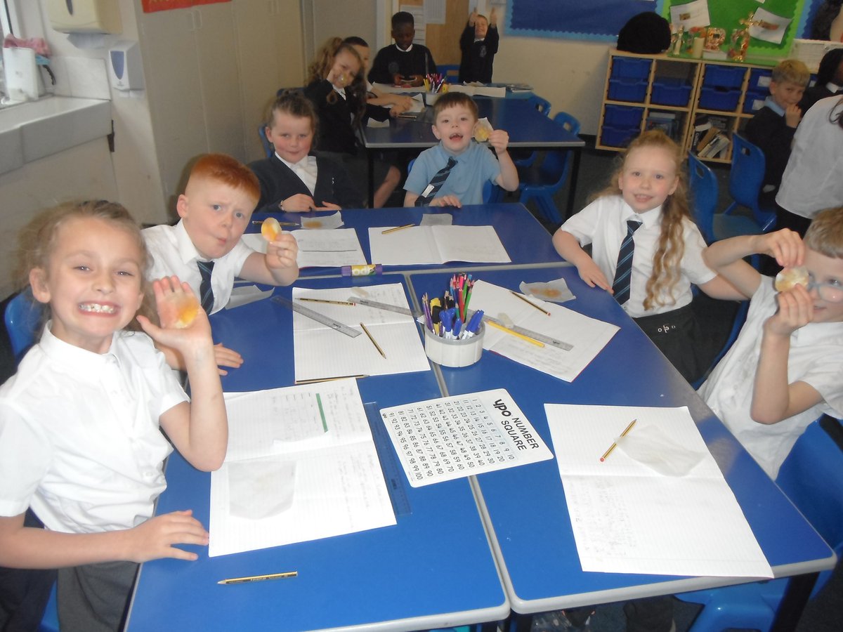 OLSP_Heywood's tweet photo. This week in Science Year 3 have been learning about the formation of rocks using sweets! We found that fossils would not be found in igneous rocks due to the heat a pressure used when they are formed. #olspscience @OneTenthHuman https://t.co/YiSG8GDsEw