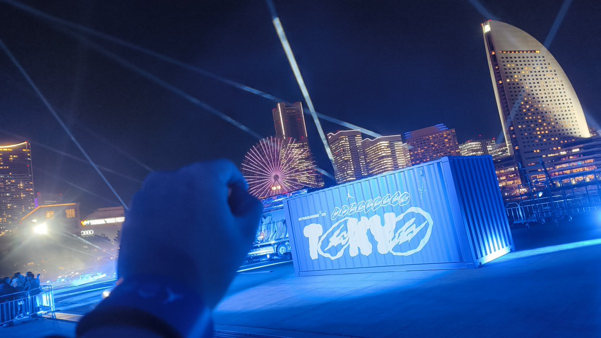 SIDLOVE2000's tweet image. Hijacked: A Tokyo Bay Takeover.
#TravisScott #Fragment #nike