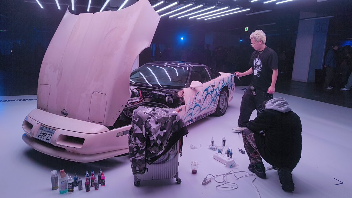 SIDLOVE2000's tweet image. Hijacked: A Tokyo Bay Takeover.
#TravisScott #Fragment #nike