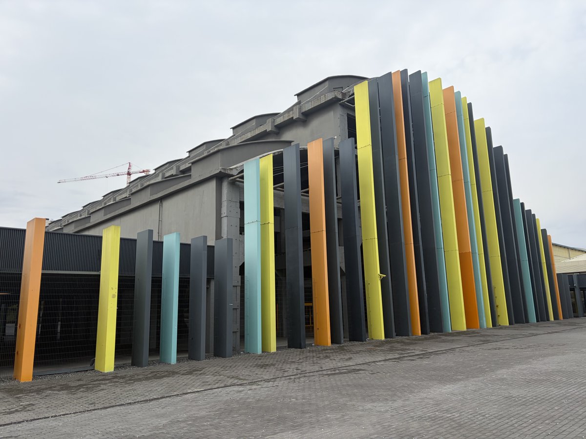 calilazzarini's tweet photo. INNOVACIÓN EN LA CIUDAD 

La Nave de la innovación
Ecosistema creativo y gran plataforma para las #StartUp de Larinoamérica. Impulsó para su vínculo con la #UE 
#Innovación #Madrid #Ciudad #LaNave #StsrtUP https://t.co/XhrhdndJlv
