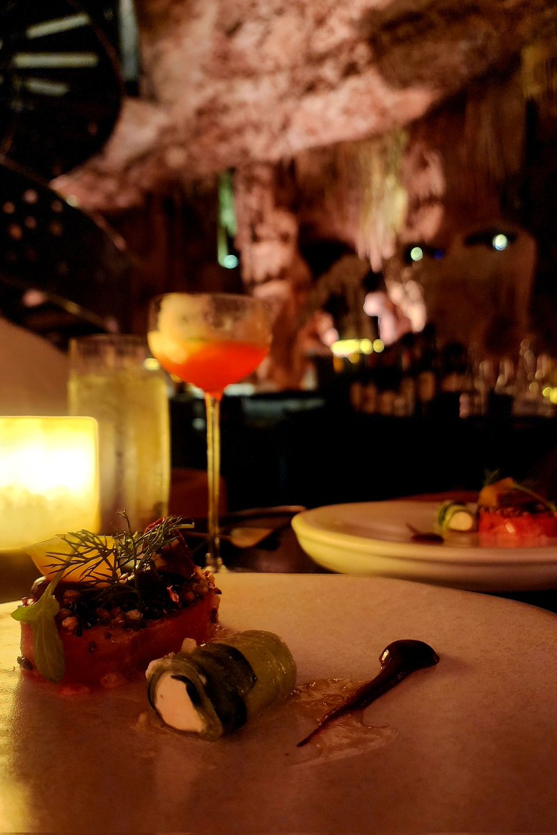 EnjoymentMamaa's tweet image. Only thing I love more than food, is eating food at fancy places with ambient lighting.

As seen through my lens...