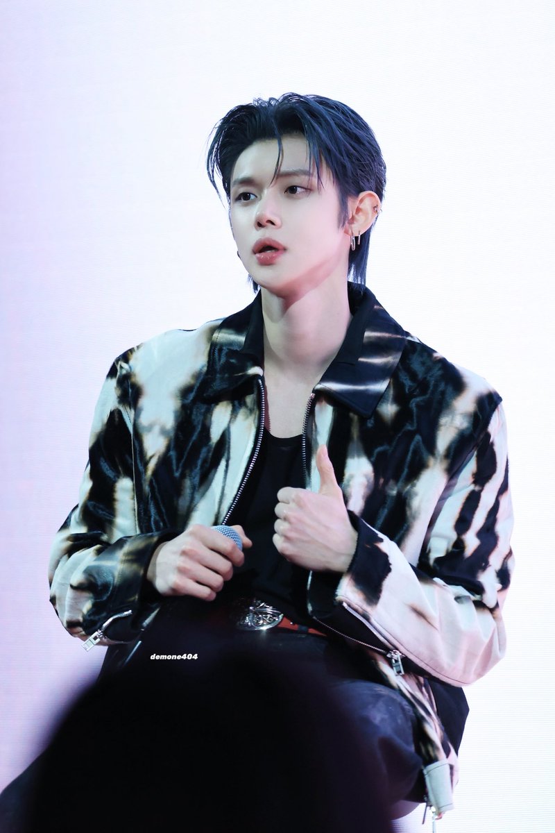 251106

#TXT #연준 #YEONJUN #ヨンジュン #TOMORROW_X_TOGETHER