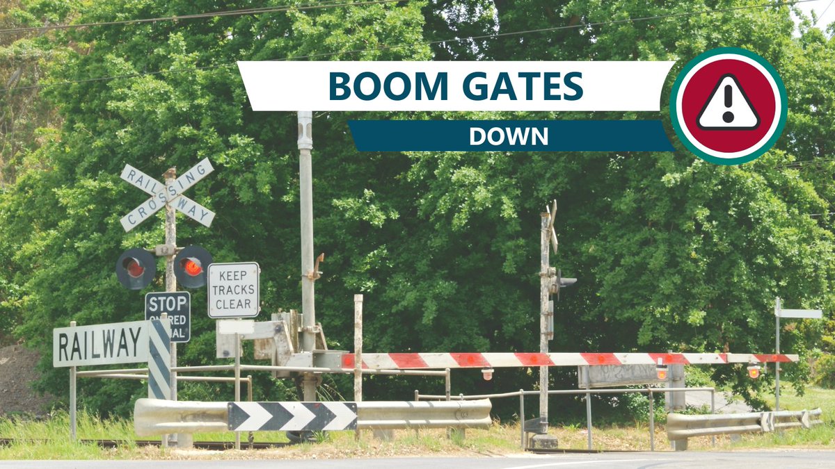 South Western Hwy EXERCISE EXTREME CAUTION near Patterson Rd, Pinjarra due to boom gates down.
#waroads