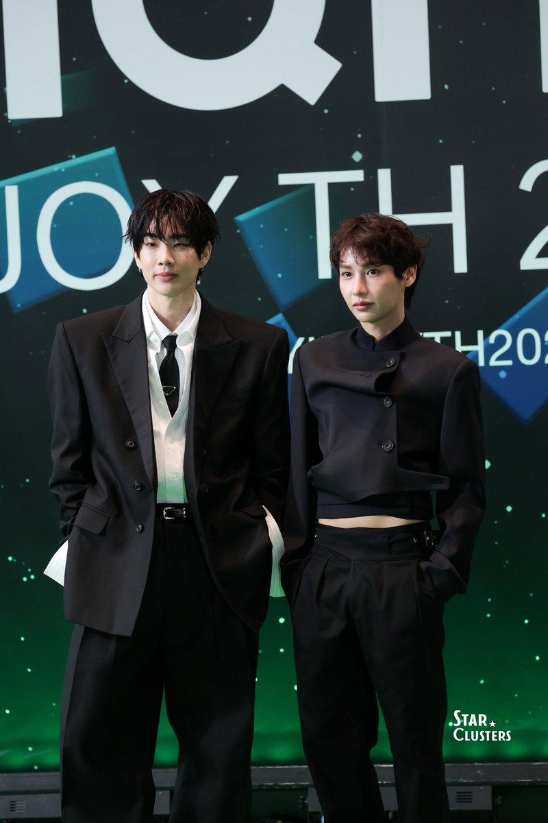 starclustersth's tweet photo. "ออฟ - กัน" ร่วมเดินพรม Green Carpet ในงาน " iQIYI iJOY TH 2026" 

#iQIYIiJOYTH2026ล
#iQIYI 
#ออฟกัน #OffGun
#OffJumpol #GunAtthaphan https://t.co/G4u8Cu10pQ