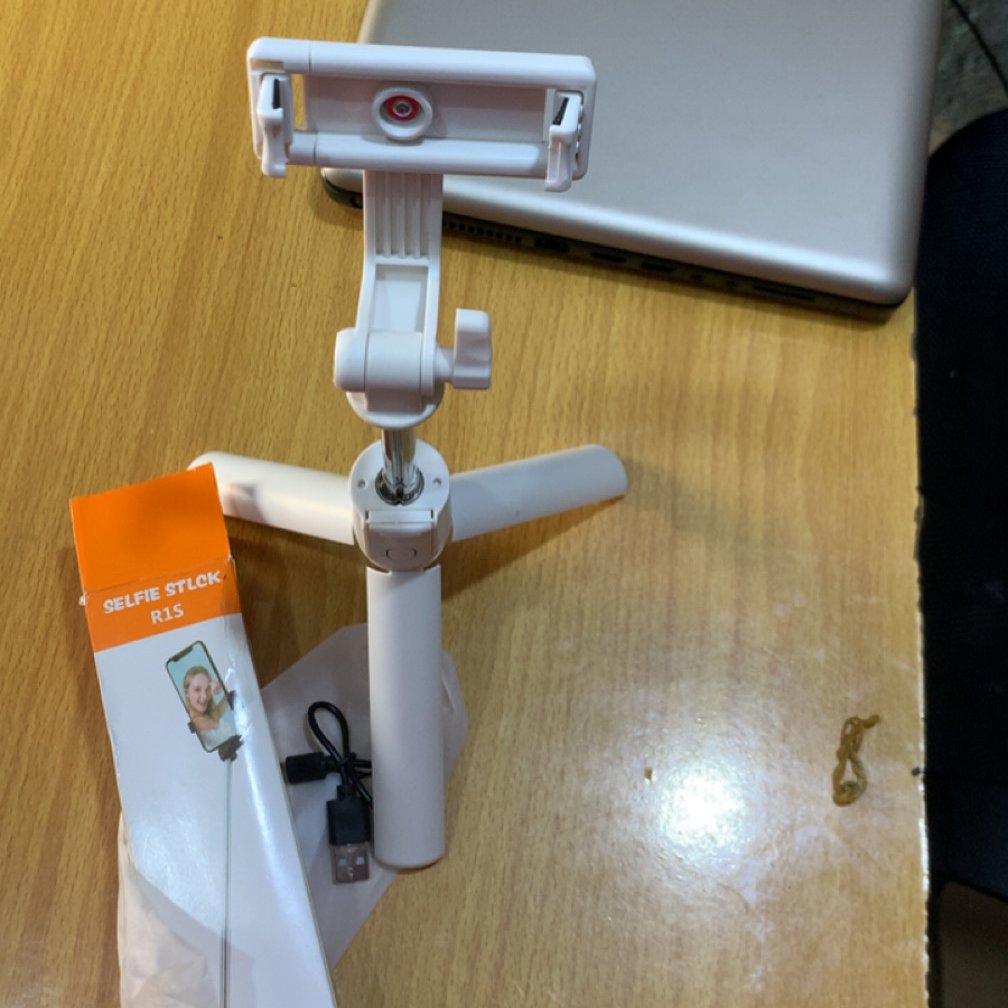 c_directtech's tweet image. Gadgets of all kind are now in stock!!
Content Creation Kits are ready for you!!
Start you journey right with us at affordable prices you can trust!!
For retail or bulk sale contact 08066436607.
#gadgets #selfiestick #microphone #lights