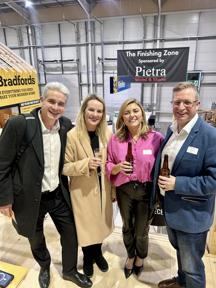 Great to attend the TBE awards last night @businessexchangeSW Well done Anita and TBE team !! Congratulations to <a href="/socialbutterfly/">socialbutterfly</a> - very worthy winners 🙏 We were honoured to be nominated <a href="/mogersdrewett/">Mogers Drewett</a> for our Bath Dragons partnership 👍