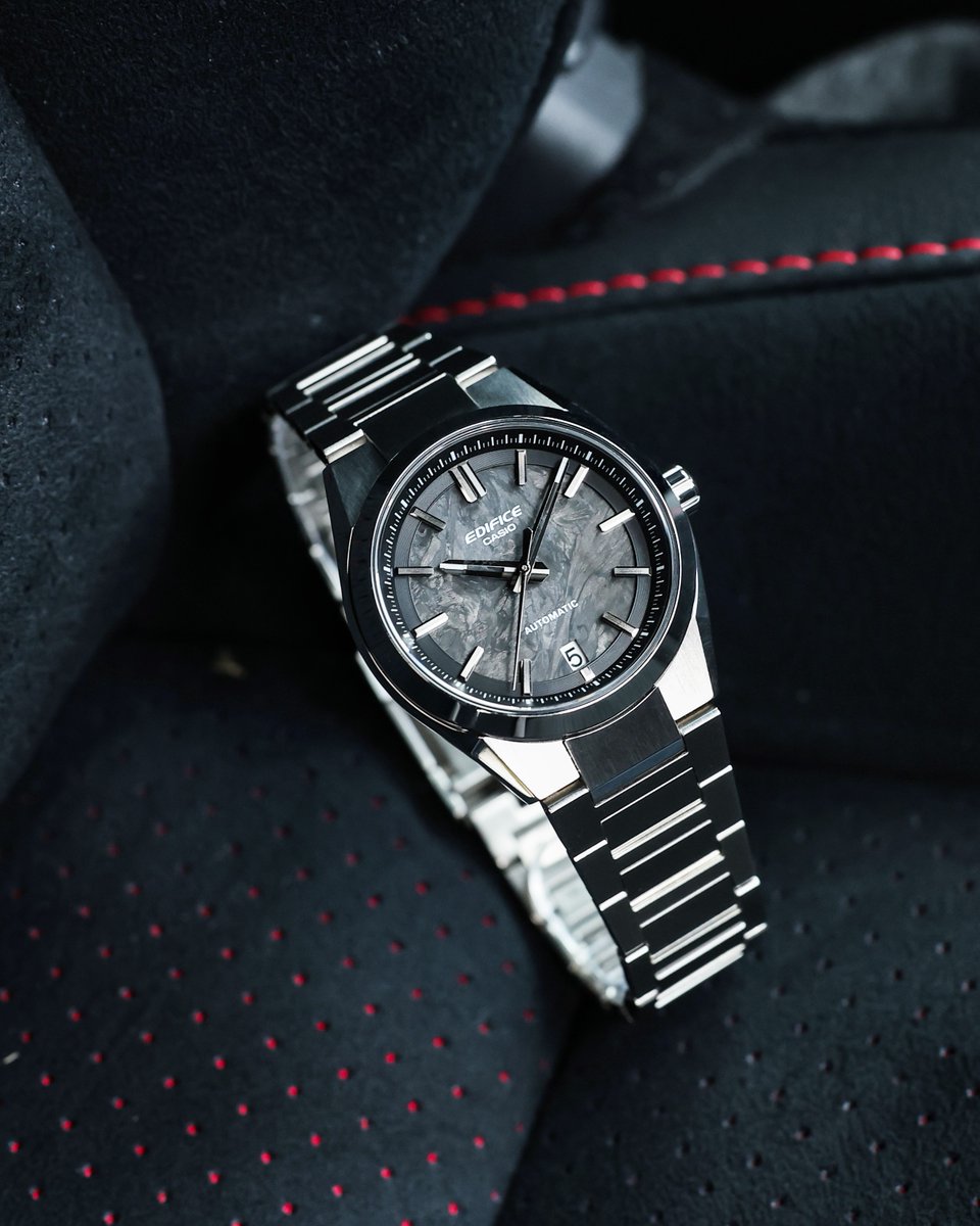 コーシ 　EDIFICE CASIO ブラックレザー腕時計　カシオ EDIFICE | CASIO