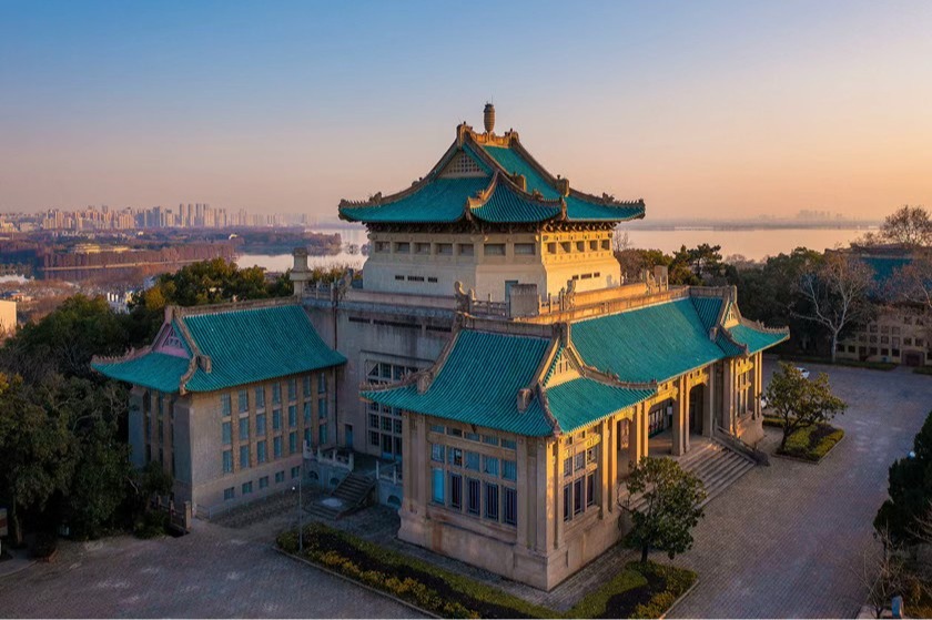 StudyChina0714's tweet image. 🙌Wuhan University recently hosted the International Forum on Chinese Bamboo and Silk Manuscripts 2025, which took place at the University of Chicago's Hong Kong campus. 

#Forum #WuhanUniversity #Culture #AncientChina #StudyInChina #EncountersWithChina