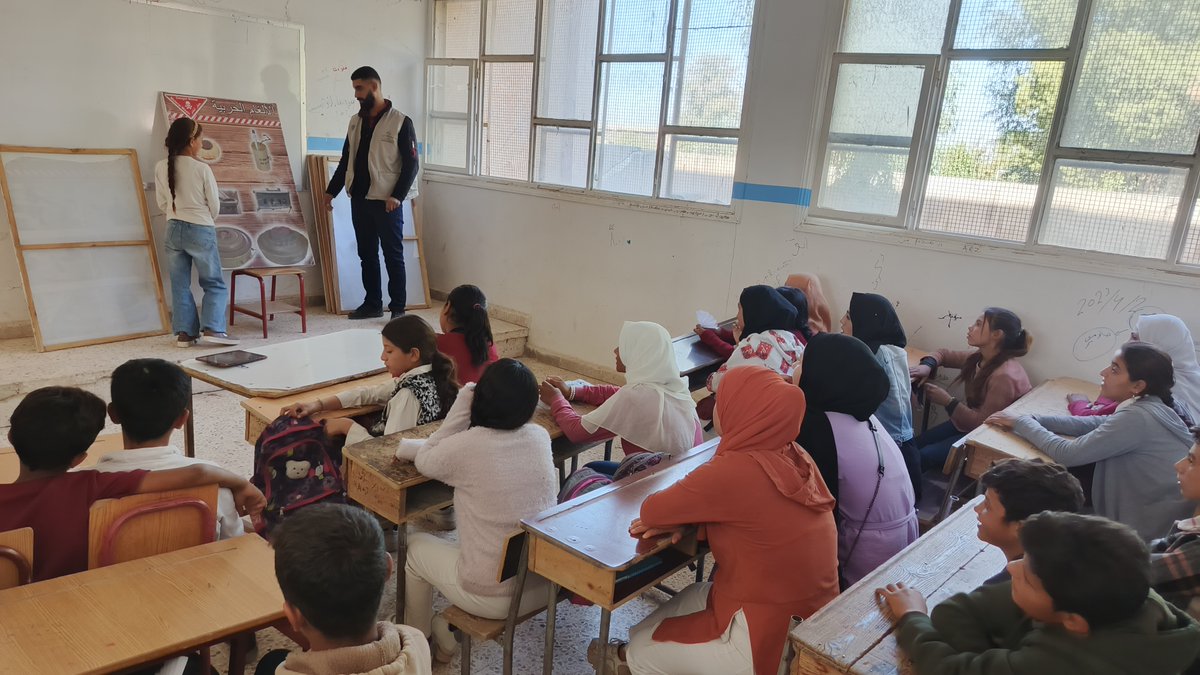 ITFsi's tweet image. In Northeast #Syria, ITF project partner Reachout delivered 183 Explosive Ordnance Risk Education sessions, reaching 5,300+ people.
⚠️#EORE saves lives-raising awareness helps communities stay safe from explosive hazards.

Supported by @MZEZ_RS 🇸🇮 through #SlovenianAid.