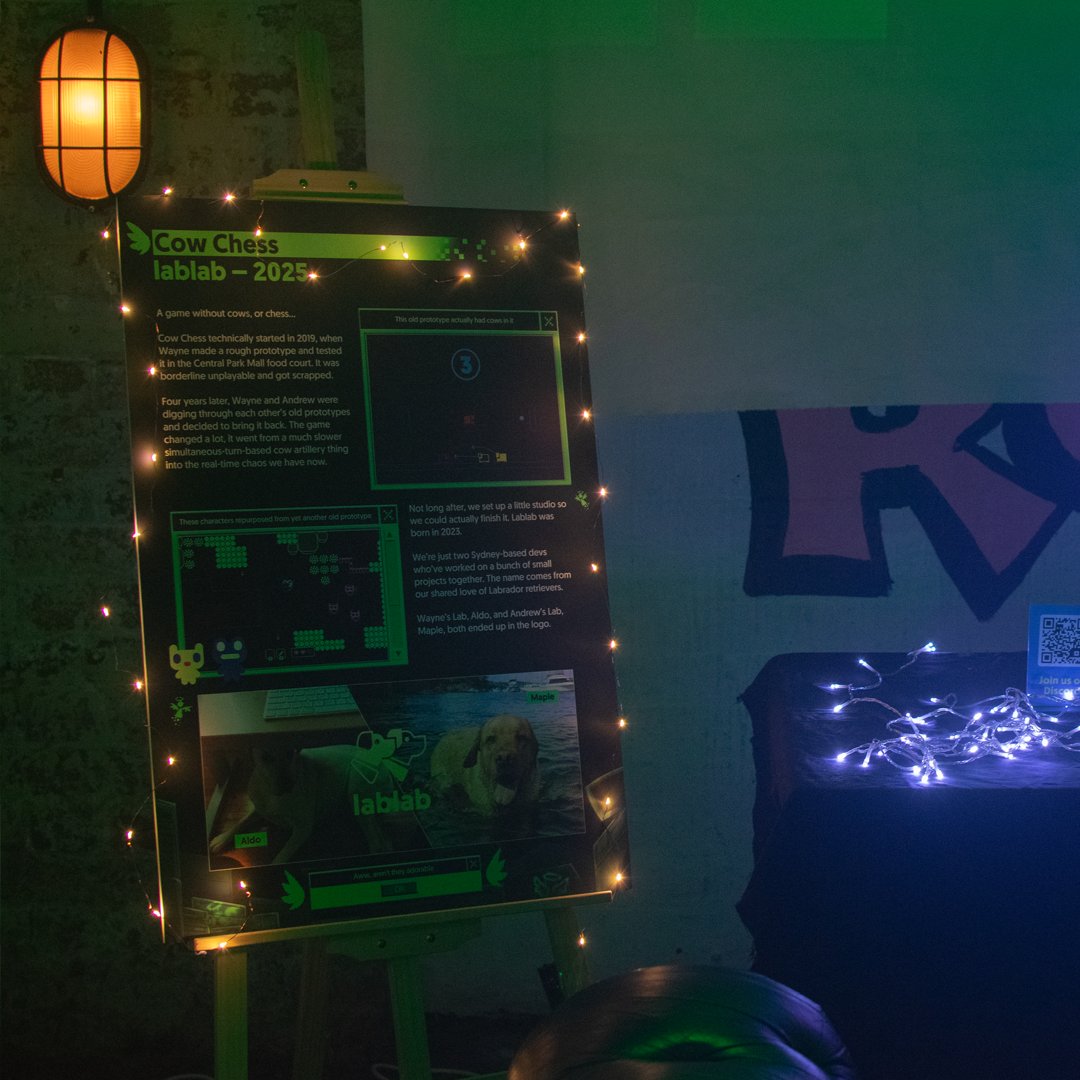 Photos from Waypoint Constellations 2025 ✨ Featuring <a href="/WaynePetzler/">Wayne Petzler</a> &amp; <a href="/liminalzero/">liminalzero</a>
of Lablab, creators of Cow Chess  

An evening shrouded in TV static, beneath it all a love letter to Sydney’s most groundbreaking and culturally impactful games and creators.

🧵2 / 2