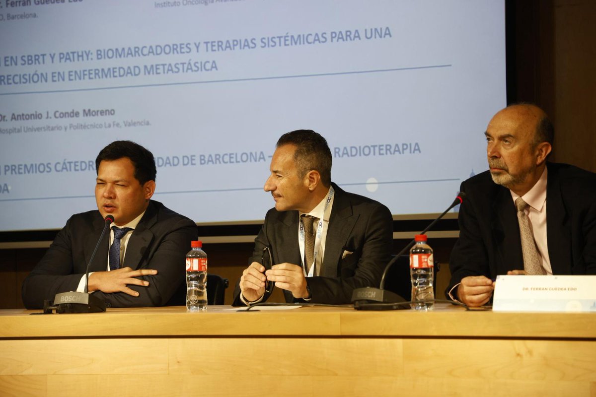 Continuamos en el #simposioseor25 con  la Cátedra Universidad de Barcelona-ATRYS : conferencia  académica de Investigación, con los Dres. Ferran Guedea y Marco Panichi  como moderadores. Ponente: Dr. Antonio Conde. 

#radioterapia #oncologiaradioterápica