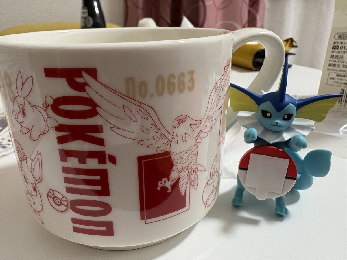ポケセンで、新しいポケモンの一番くじ３回勝負✨欲しかった賞は当たらなかったけど、なかなかの引き👍
マグカップは思ったより大きくて、ちらりんフレンズのシャワーズは思ったより小さかった😅