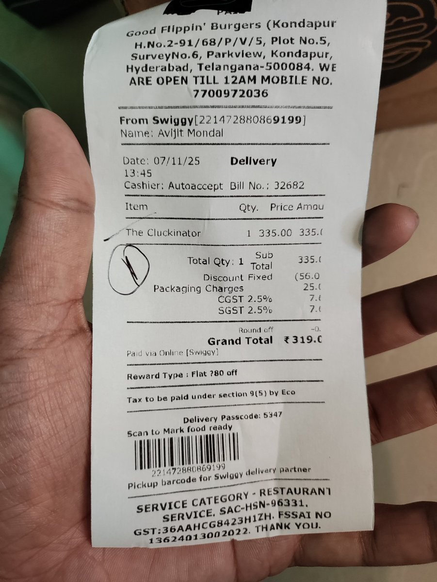 shreddedbtc's tweet photo. @Swiggy hi i order a burger from swiggy and it came cold and saggy after almost 2 hours. I urge u to refund me the full amount and an apology for this disgusting service. 221472880869199 is the order id. https://t.co/g727OCipxh