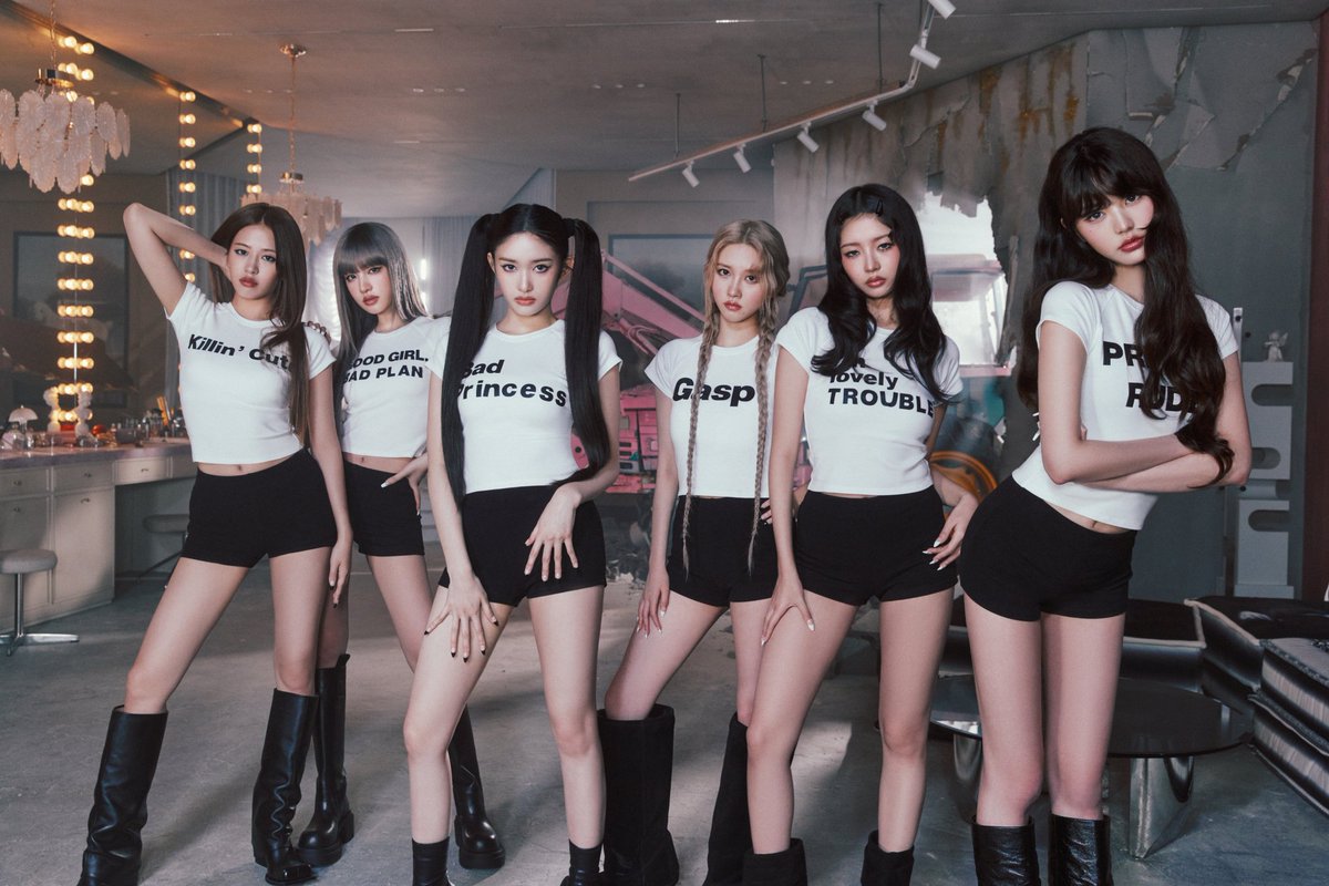 chartsive's tweet photo. MelOn Daily Chart 11/07:

#16 XOXZ (=)
#51 REBEL HEART (+1)
#67 I AM (+1)
#90 ATTITUDE (=)

#2025MAMAVOTE #IVE https://t.co/TPaFn2l80u