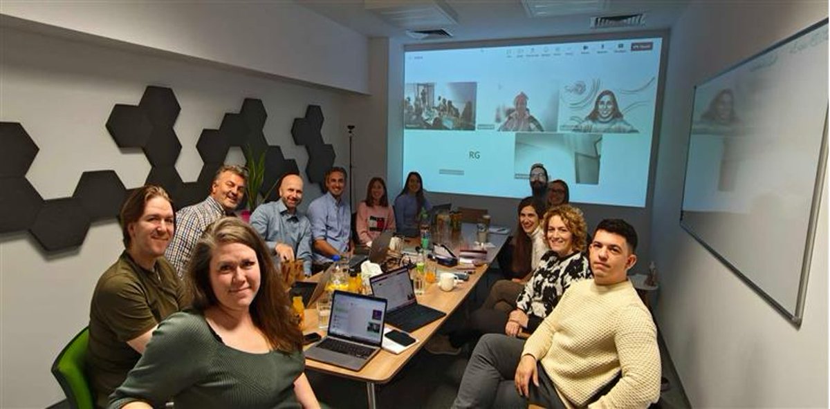 ViReal4STEM tweet media