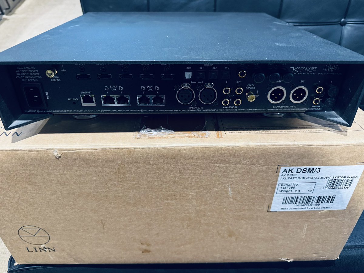 Midlandaudiox's tweet image. A great opportunity to own a @linnproducts #akuratedsm3 #dynamik streamer at a great price £1999 @midlandaudiox #belbroughton #worcestershire