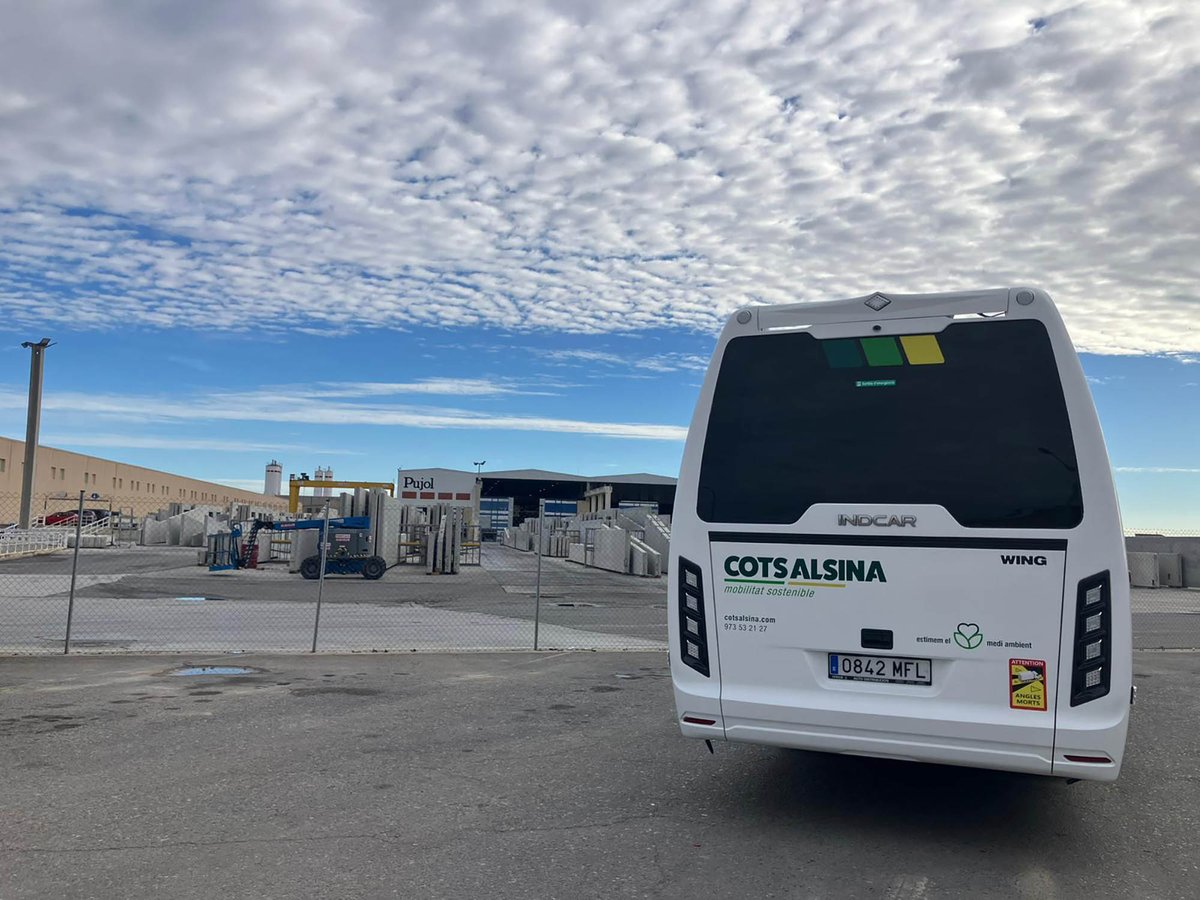 cotsalsina's tweet photo. Seguint amb les sortides organitzades per l’Escola de Sobreestants d’Obres Públiques de Tàrrega @E_sobreestants, avui us mostrem la visita realitzada a la planta que Prefabricats Pujol té a Mollerussa.
#CotsAlsina #PrefabricatsPujol #Transport #EscolaSobreestants https://t.co/tEEPXvnZYI
