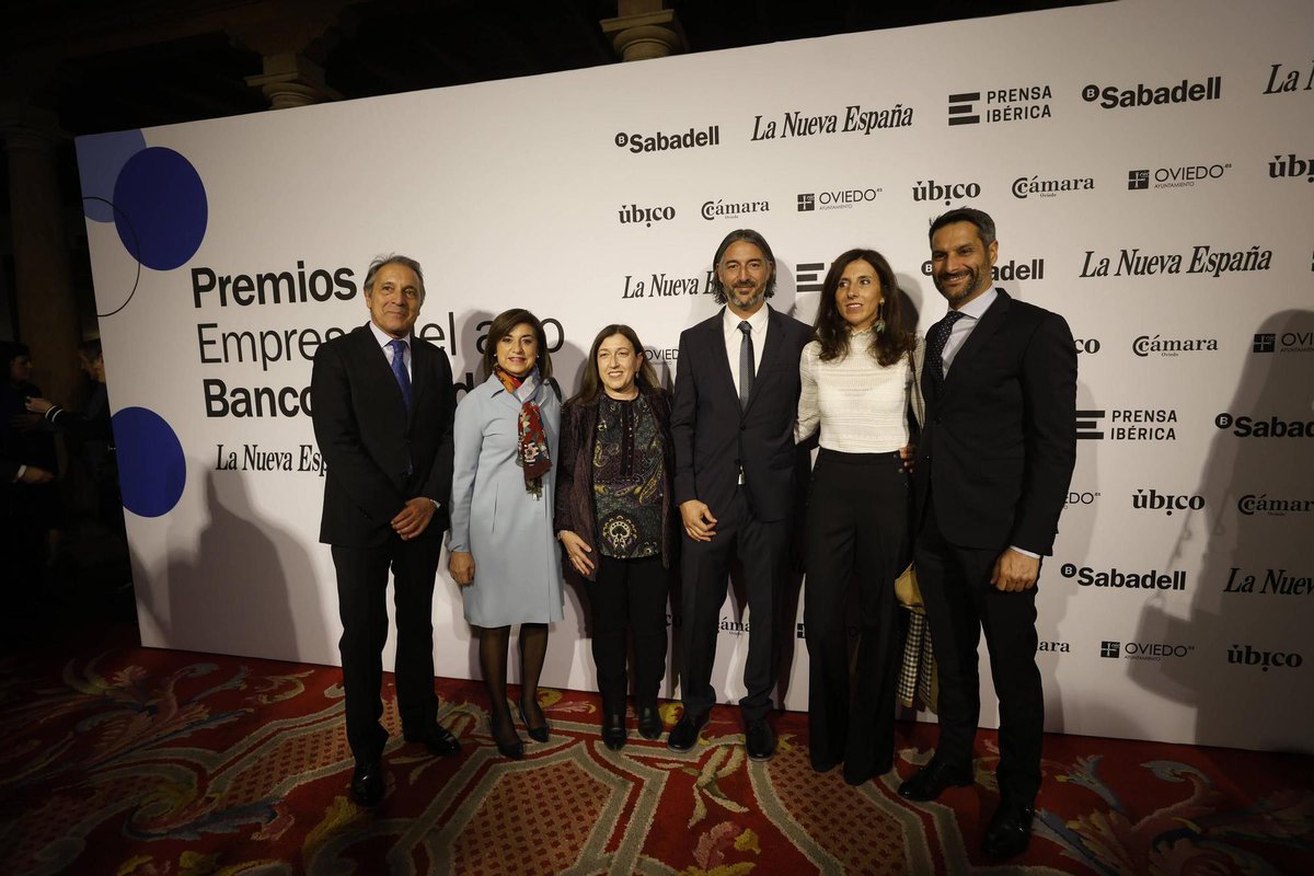 TAXUS_'s tweet photo. Ayer fuimos reconocidos como «Empresa más sostenible» en los premios Empresa del Año @BancoSabadell - @lanuevaespana. 

Un impulso para seguir demostrando que empresa y territorio pueden avanzar juntas. 

https://t.co/s4xSY1bkRY https://t.co/iEeKpmLzSz