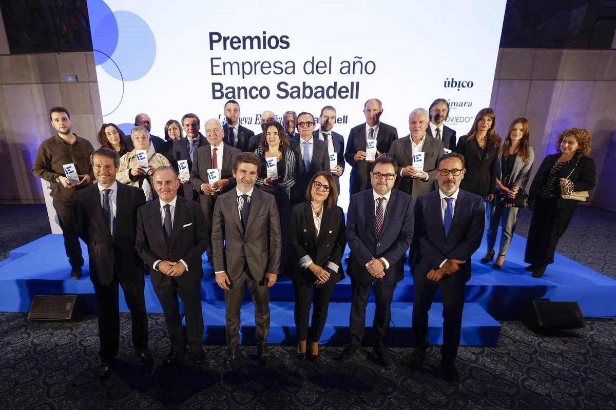 TAXUS_'s tweet photo. Ayer fuimos reconocidos como «Empresa más sostenible» en los premios Empresa del Año @BancoSabadell - @lanuevaespana. 

Un impulso para seguir demostrando que empresa y territorio pueden avanzar juntas. 

https://t.co/s4xSY1bkRY https://t.co/iEeKpmLzSz