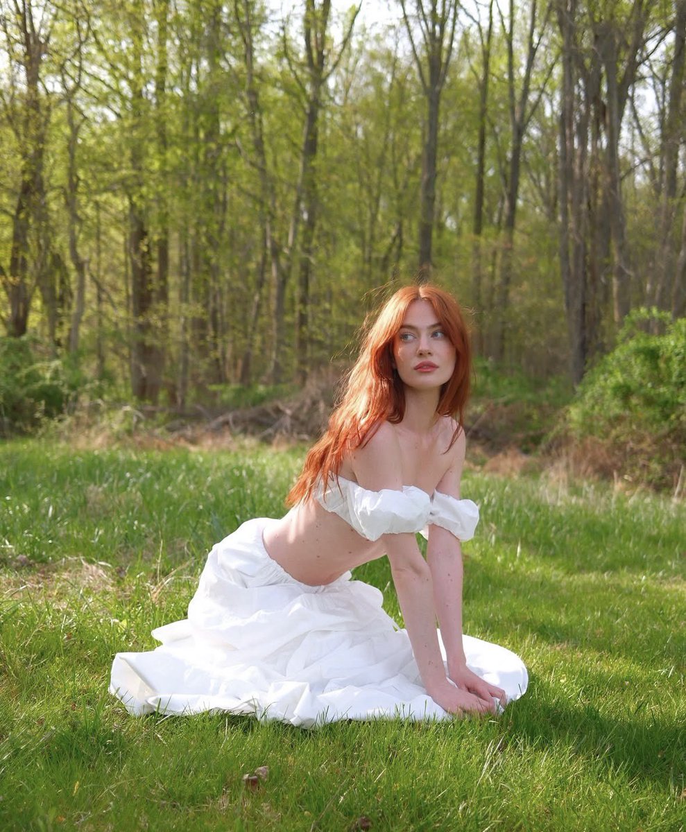 chloeeprep's tweet image. ࿐ every time you try to forget who I am, I’ll be right there to remind you again you know me