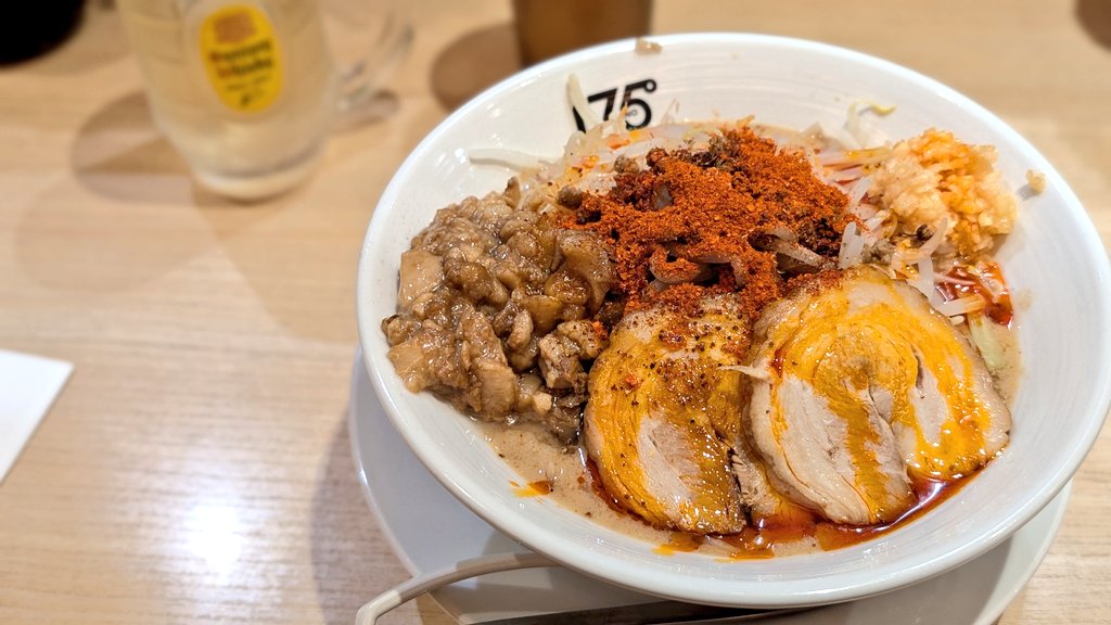 175°DENO担々麺 一七五郎
二食分なので経済的