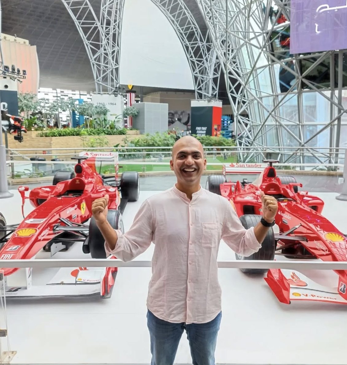 kamalahamad65's tweet image. Manu Kumar Jain  is a very successful and influential business leader, known for establishing and taking #Xiaomi&apos;s business to great heights in #India. 🚀

He is best known as the former Managing Director and Global Vice President of Xiaomi India. He led #Xiaomi&apos;s journey in…