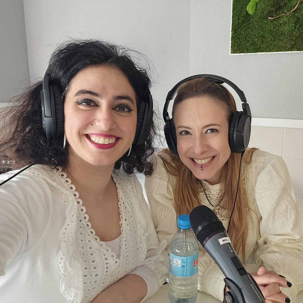 Laila Yousef y yo lanzamos el Ep. 2 del podcast "ExperienciApps". Laila charla con Fernando Gilabert Bello (<a href="/FyL_UVa/">Filosofía y Letras, Universidad de Valladolid</a>) y Andy E. Castillo Patton (<a href="/AEC_Patton/">Andy Eric Castillo Patton</a>; <a href="/feyts_uva/">feyts_uva</a>) sobre enseñar Filosofía a estudiantes de otras carreras.   
youtu.be/U98eqM0cbhg.
go.ivoox.com/rf/162044779.