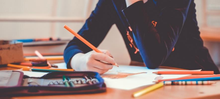 🎓 Al via il 6 nov “Il Censimento permanente sui banchi di scuola” di @ISTATit e @MiurGov: un viaggio educativo tra dati e territorio per le scuole primarie e secondarie 1° grado. Iscrizioni gratuite fino al 20/12/2025 → gdc.ancidigitale.it/al-via-la-sett…