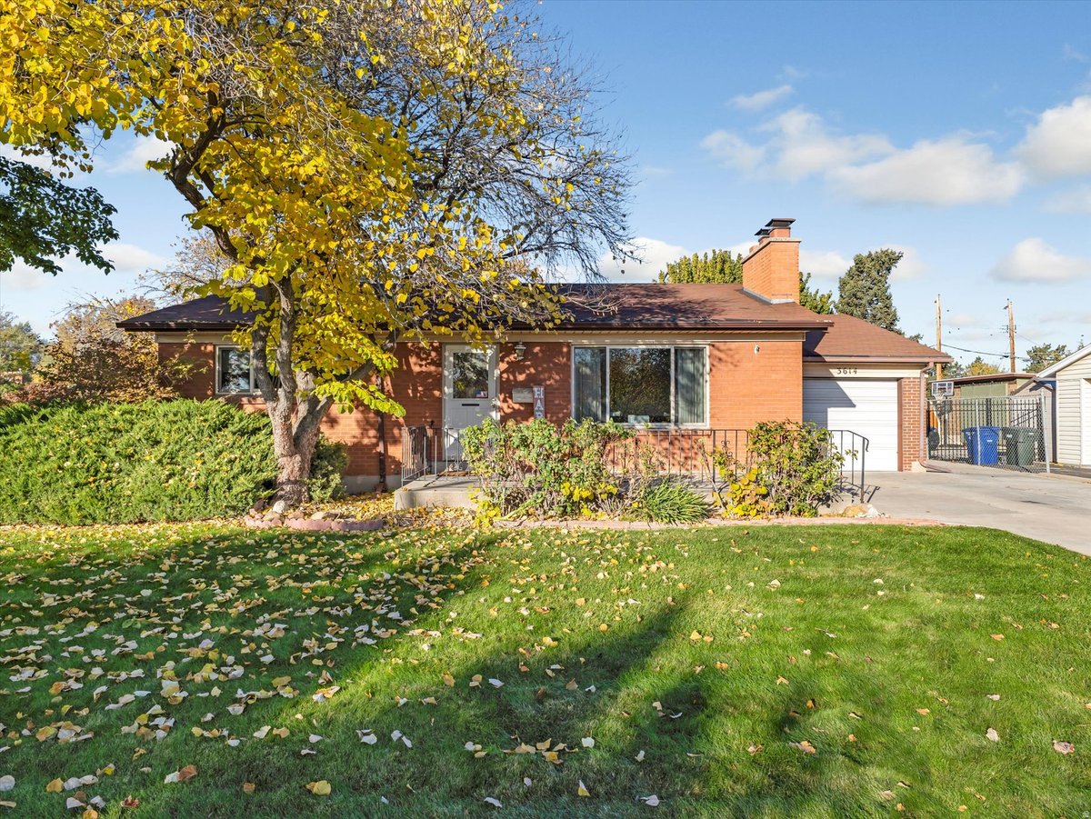 Introducing our latest property in Under 500k just listed!.
- Todd Allen with Realtypath LLC
- Contact me at 801.573.8678