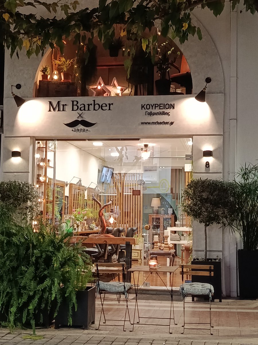 Akis_MrBarber's tweet photo. Απογείωσε το στυλ των μαλλιών σου, έχοντας δίπλα σου τους ειδικούς του MrBarber..✂️✂️ https://t.co/w3qlR1DGL3