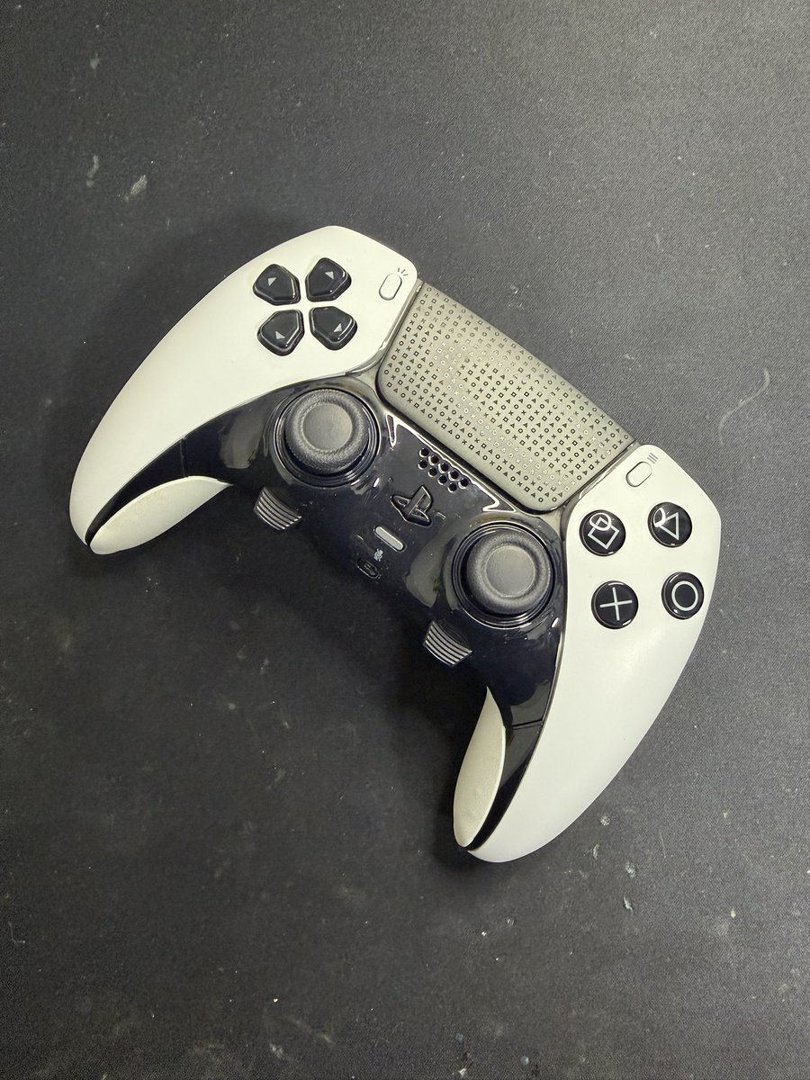 controllerlab_'s tweet image. Installation et calibrage joysticks Hall Effect TMR pour @derko_kussy !