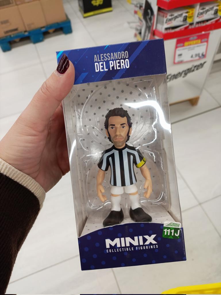 SladkaKotMed tweet media