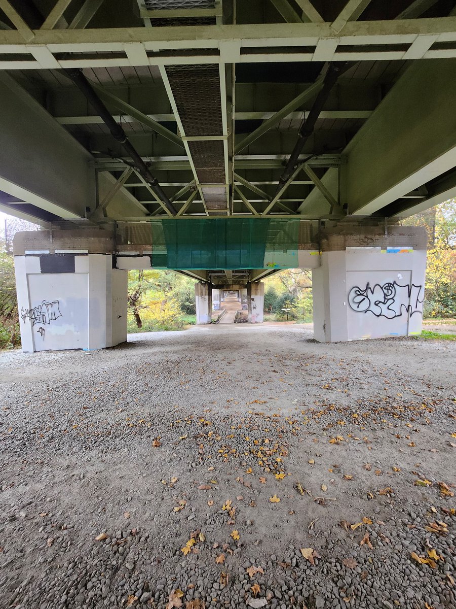 Underneath the A4/M, a not often seen view. #Brentford