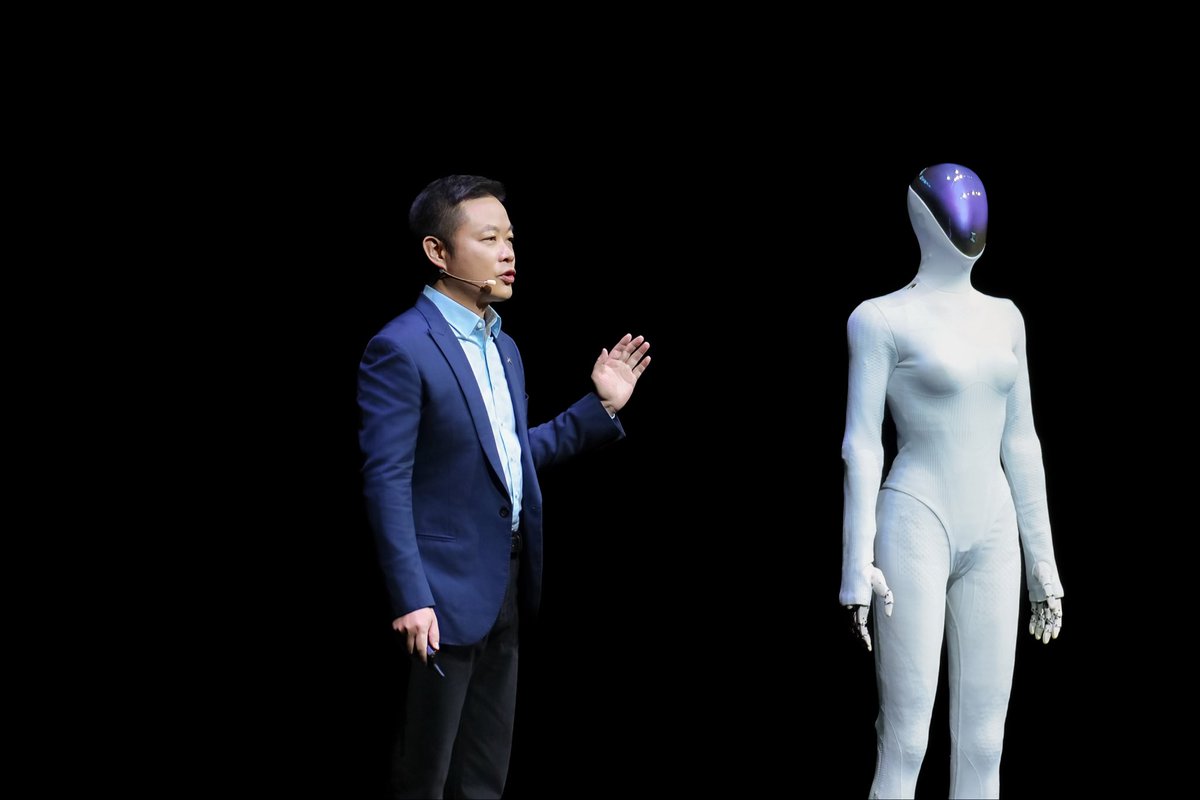 HansTechTalk tweet media