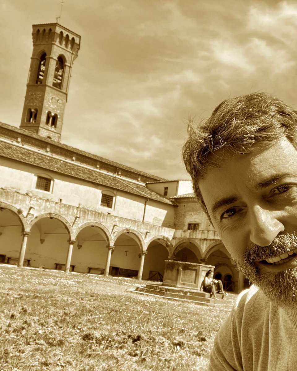 CHI ERA FRA' TOMMASO DA CELANO?
Un Abruzzese, il primo e più autorevole biografo di San Francesco. Fu incaricato da Papa Gregorio IX di scrivere la storia del Santo. #ParolaDiTommaso è la storia della sua eredità. 
🎟️ Biglietti online: astra.multicinema.18tickets.it/film/47592